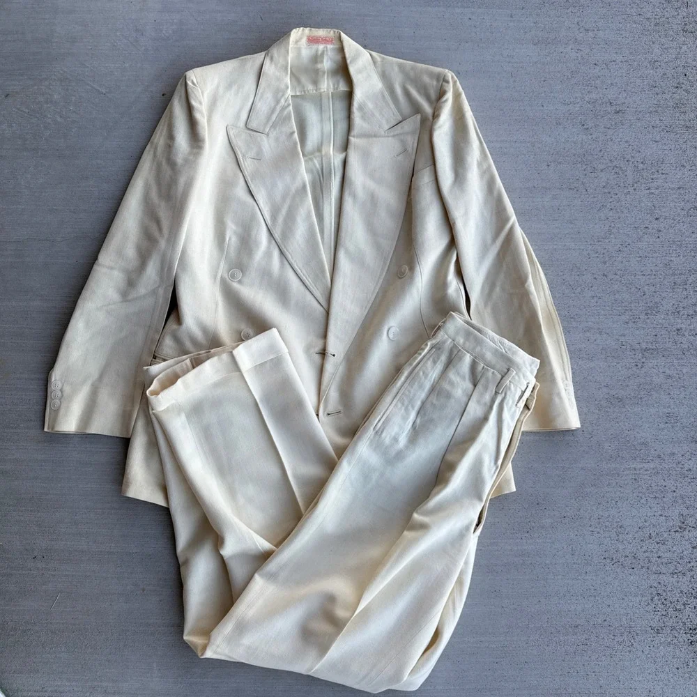 Palm Beach Suit Mens 37 Cream Double Breasted Pleated Cuffed 2 pc Vintage 1940s
